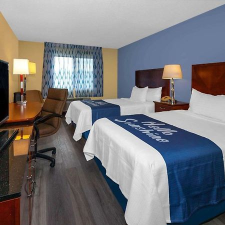 Days Inn By Wyndham Milan Sandusky South Bagian luar foto